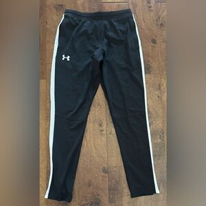 Under Armour Mens fitted athletic pants Sz medium